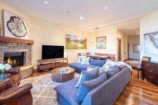 The Lodge at Belvedere by Exceptional Stays - 2