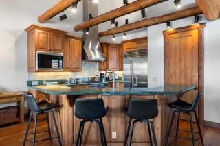 Tristant 125 by Exceptional Stays - 2