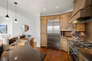 Wintercrown Penthouse by Exceptional Stays - 5