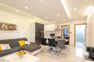 Luxury Apartment Aria - 2