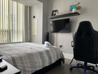 Home stay - Room with Yonge Street view and 3 Star Hotel Amenities - Toronto - 6