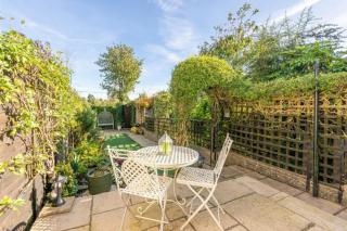 Chapter Cottage - Cosy Escape in central Malmesbury, Sleeps 4, and Dog-Friendly! - 7