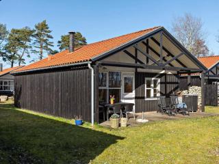 Holiday Home Orpah - 100m from the sea by Interhome - Marielyst - 0