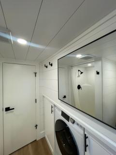 Tiny Home Getaway - - 1