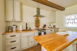 Historic Adobe Casita Downtown Specious 620 Sq Ft, King Bed and Patio - Santa Fe - 7