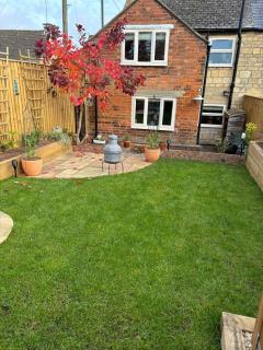 Cosy Cottage in the Cotswolds with Woodburner, Sleeps 4 - 2