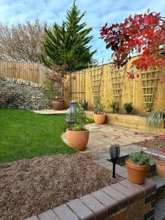 Cosy Cottage in the Cotswolds with Woodburner, Sleeps 4 - 1
