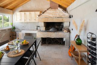 NEW! Stone Villa Olim Civitas with 3 bedrooms, private pool, and sea views - Škrip - 3