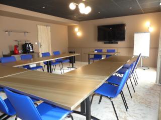 Brit Hotel Confort Alençon - 2