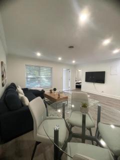 New Apt 2 Bed 2 Bath with Amazing PATIO - Fort Lauderdale - 9