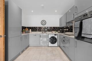 NEW Wincham Brook 3BR Home - Long Stays Welcome - Northwich - 5