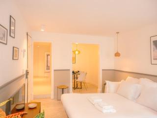 Charming 1BR – Stylish & Cozy in Príncipe Real | By Airnest - Lissabon - 2