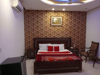 ROYAL HAYAT hOTEL - Lahore - 3