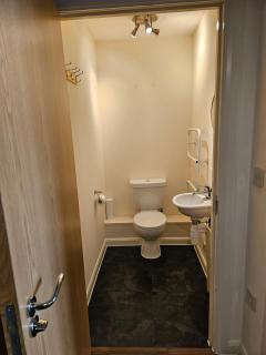 Stylish 2 Bed in Witney, Parking & Dog-Friendly! - Witney - 5