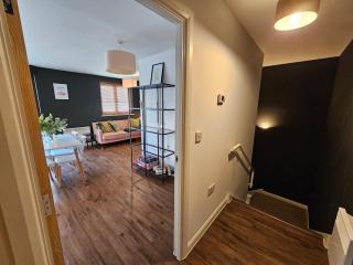 Stylish 2 Bed in Witney, Parking & Dog-Friendly! - Witney - 3