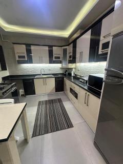 شقه مفروشه 3 غرف امام سيتي ستارز - Kairo - 2