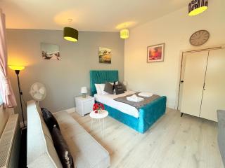 Comfortable Studio Apartment Free Parking - Farnham Royal - 5