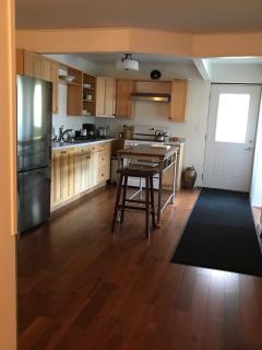 Blue Cypress Suite- Downtown Tofino - 8