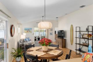 The Villages Courtyard Villa, Golf Cart, Private Yard, Prime Location - The Villages - 0