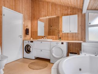 Holiday Home Gunborg - 2-5km from the sea by Interhome - 4