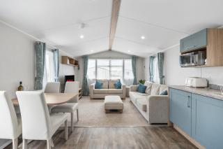 Beachside Bliss Family Retreat - Camber Sands Holiday Park - Camber - 8