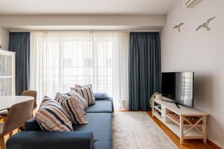Charming Seaside Apartment - 4