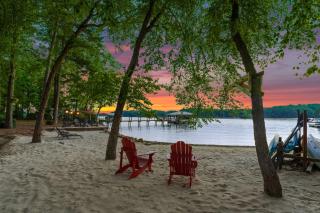 Boathouse Cove by AvantStay Pool Swim Dock Hot Tub - Lake Norman of Catawba - 6