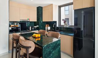 Tranquil Luxury Modern Living at Pearl Horizon by DuStay - 1