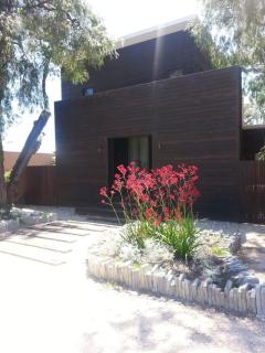 The Bach, Stylish Abode in Central Busselton - Busselton - 4