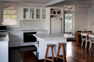 Charming beach home in heart of old Dunsborough - Dunsborough - 3