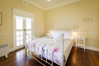 Charming beach home in heart of old Dunsborough - Dunsborough - 2