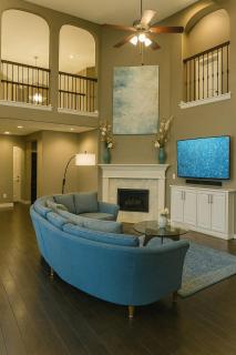 Spacious 4BR Home in Frisco Ideal for Long Stays - Frisco - 2