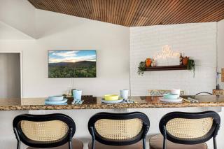 Lakefront Casa Del Lago - Helendale - 4