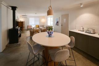 Sunday, Stunning Modern Beach House - Quindalup - 5