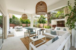 Villa Deema The Lakes luxury 3 Bd Pool - 9