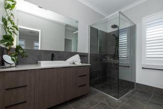 Kawana Retreat - modern Dunsborough holiday haven. - Dunsborough - 0