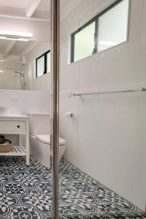 Quindy Beach Cottage Just Steps to the Bay - Quindalup - 2