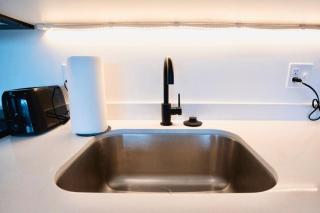 High Altitude Penthouse DT Gym Free Parking Mt View - Salt Lake City - 1
