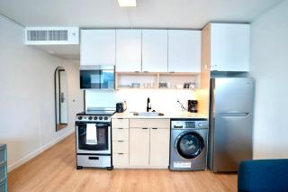 The Downtown Lookout DT Gym free parking - 4