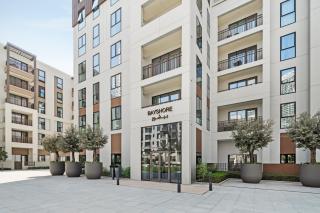 Tranquil Luxury Modern Living at Pearl Horizon by DuStay - 8