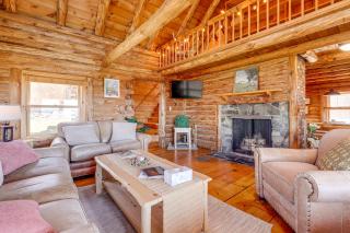 Near Trails, Lakes and Slopes Cabin in Walpole! - Walpole - 4