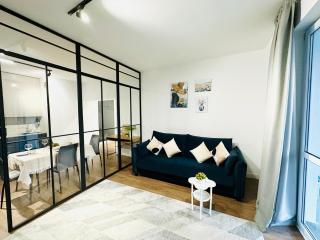 Terra Business apartment, с видом на город - Almaty - 0