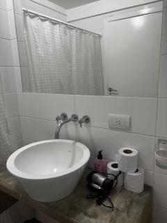 Moderno Monoambiente con patio privado - Buenos Aires - 2