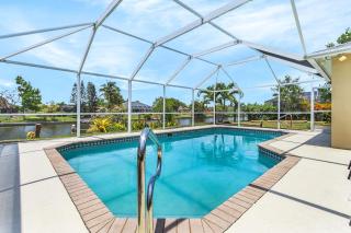 Heated Pool with Freshwater Canal View - Tropical Oasis - Roelens - Cape Coral - 5