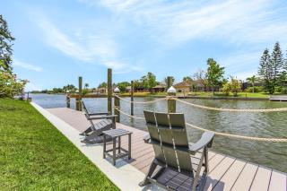 Heated Pool with Freshwater Canal View - Tropical Oasis - Roelens - 4