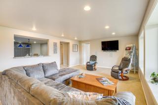 Fish and Hike Apartment with Pool Table in Ketchikan! - Ketchikan - 7