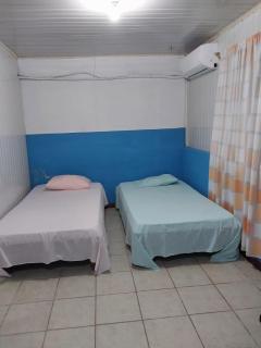 Hostel y Cabinas YILMER - Paquera - 8