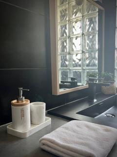 Alexander Home with parking and terrace - 2