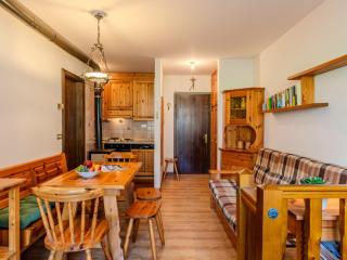 Apartment ai Fiori by Interhome - Pinzolo - 0