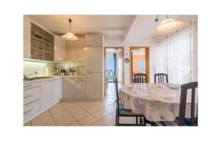 1 Bedroom Nice Apartment In Pakostane - 6